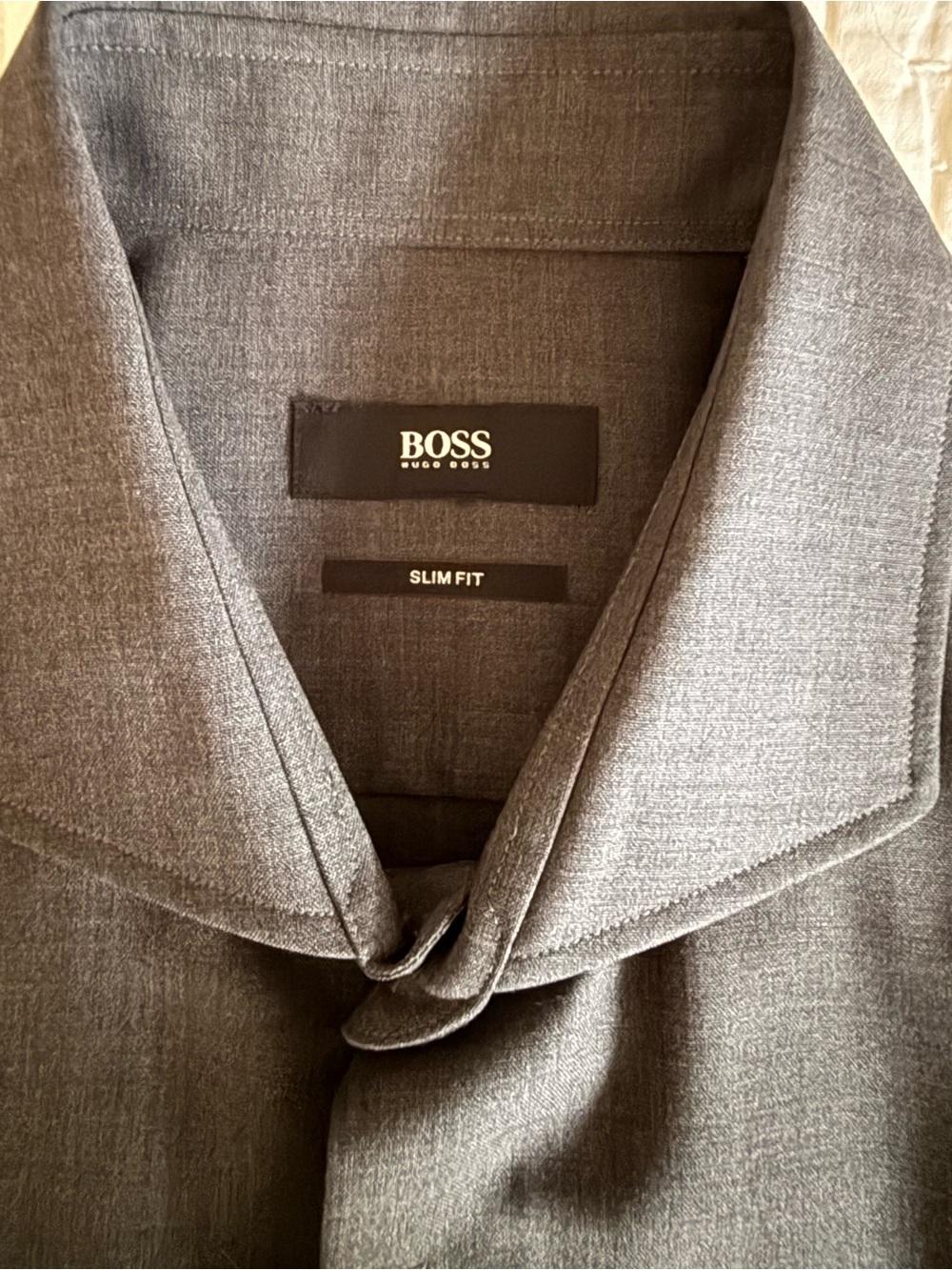 NWT BOSS Hugo Boss Reda 100% Virgin Wool Slim Fit Dress Shirt 16.5 42 - Picture 2 of 8